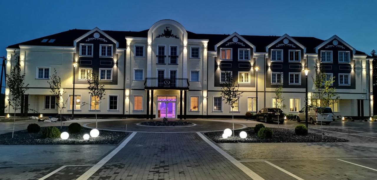 Hotel Sevilla Gold Leczeszyce Экстерьер фото